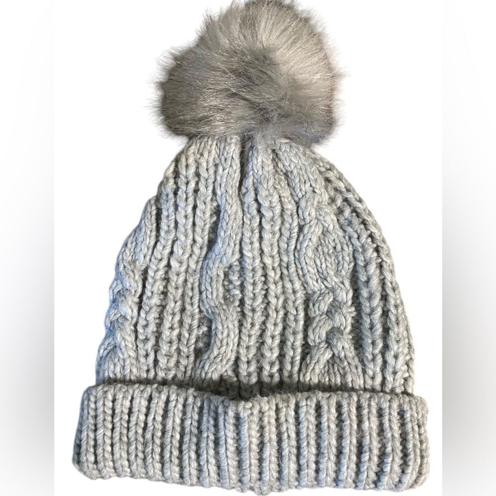 Cable Knit Fisherman Gray Beanie Hat With Fuzzy Pom Pom Classic Preppy Cozy Soft